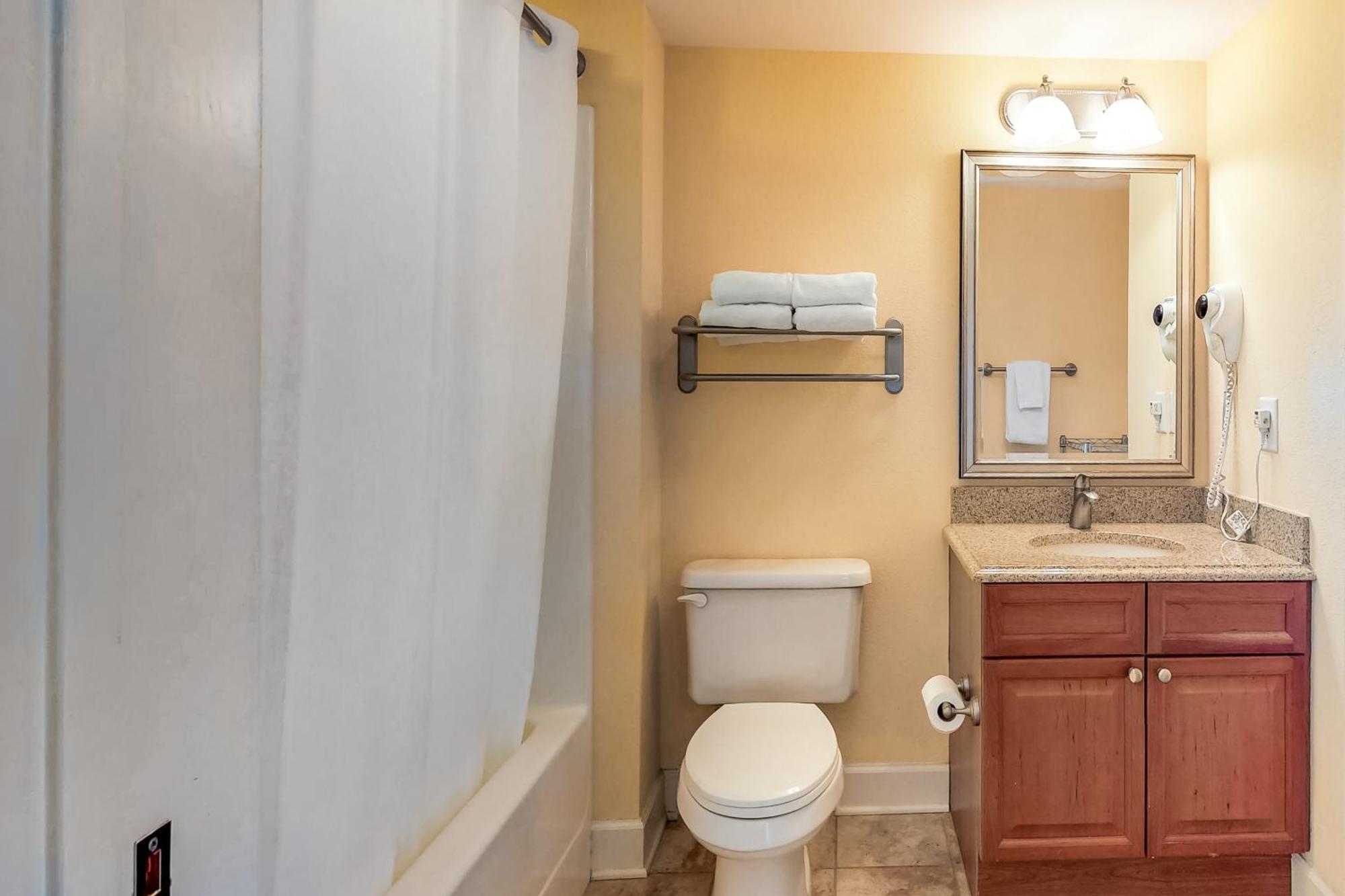 The Horizon Villa Myrtle Beach Room photo